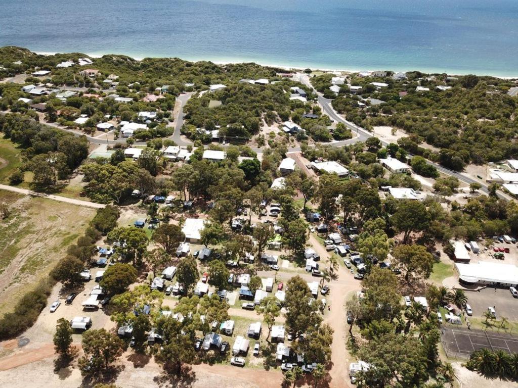 Peppermint Grove Beach Holiday Park Capel Екстериор снимка